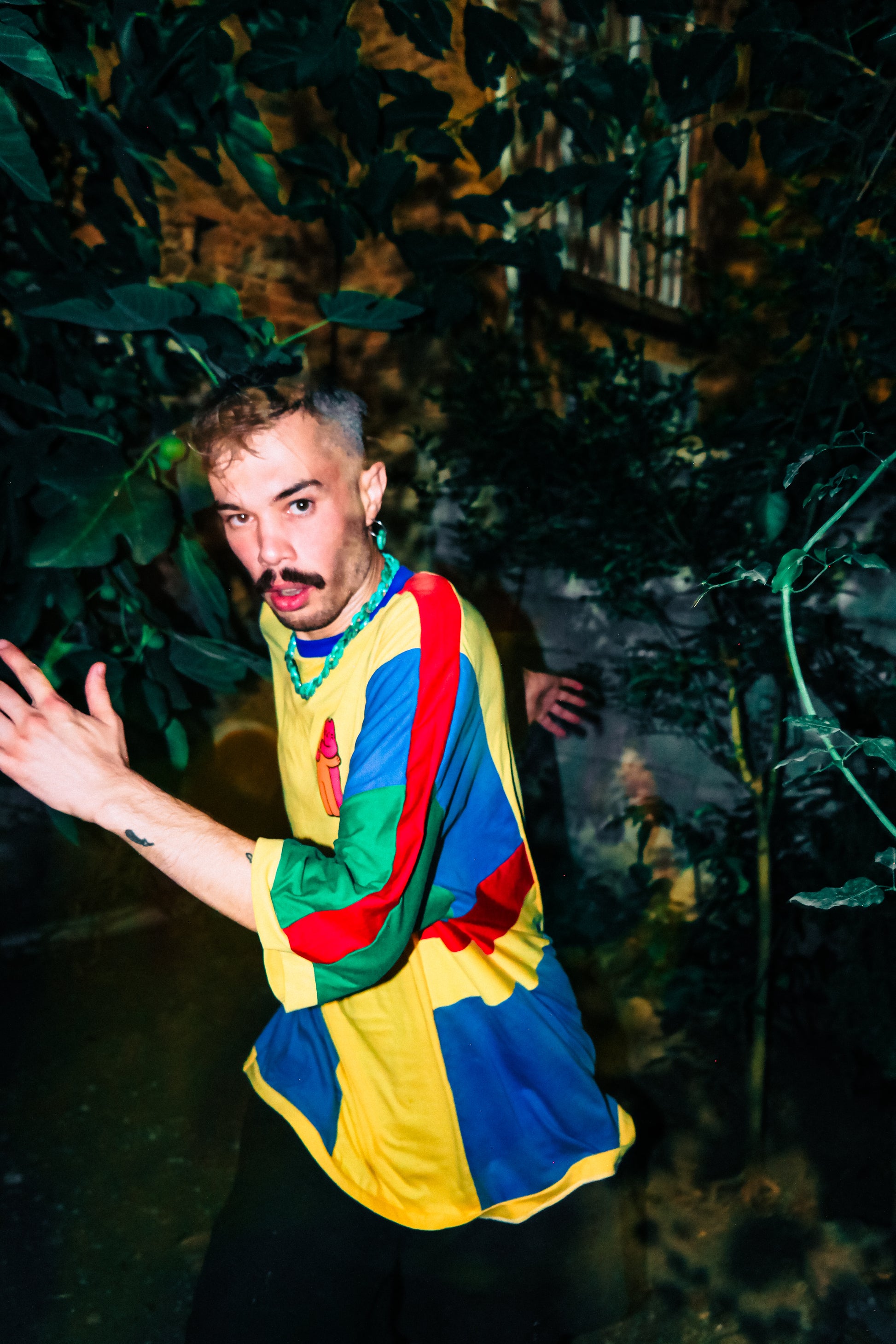 Koşulsuz sarılmayı özledim Oversize çok renkli sarı hugme tişört - melongeneCo