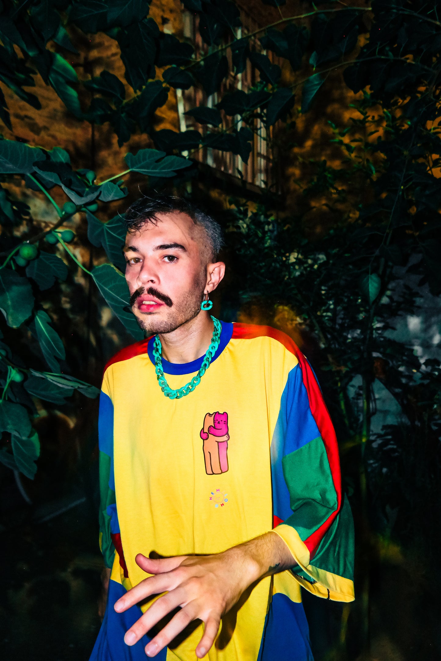 Koşulsuz sarılmayı özledim Oversize çok renkli sarı hugme tişört - melongeneCo