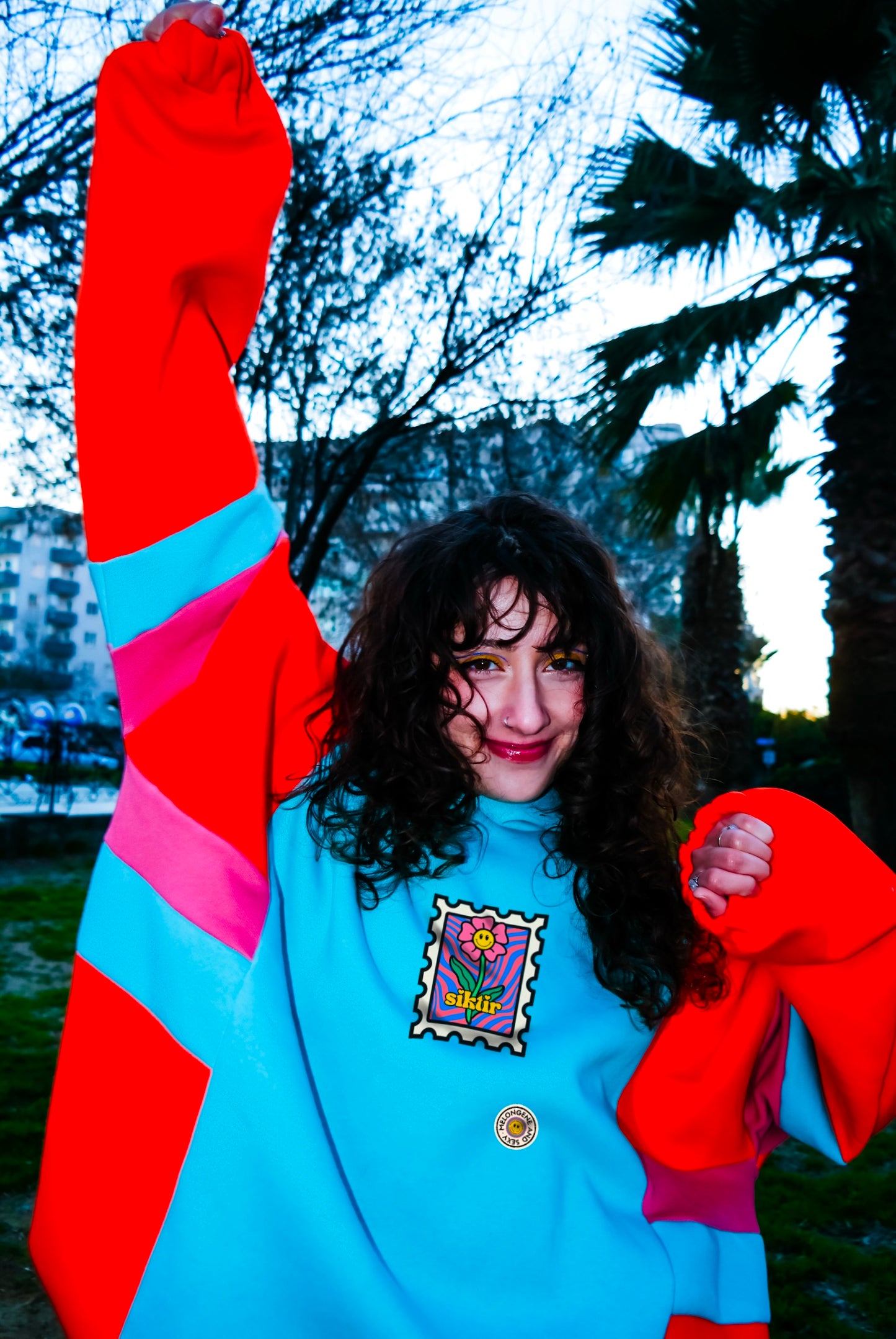 Siktir” desenli tasarım Oversize çok renkli mavi sweatshirt hoodie - melongeneCo