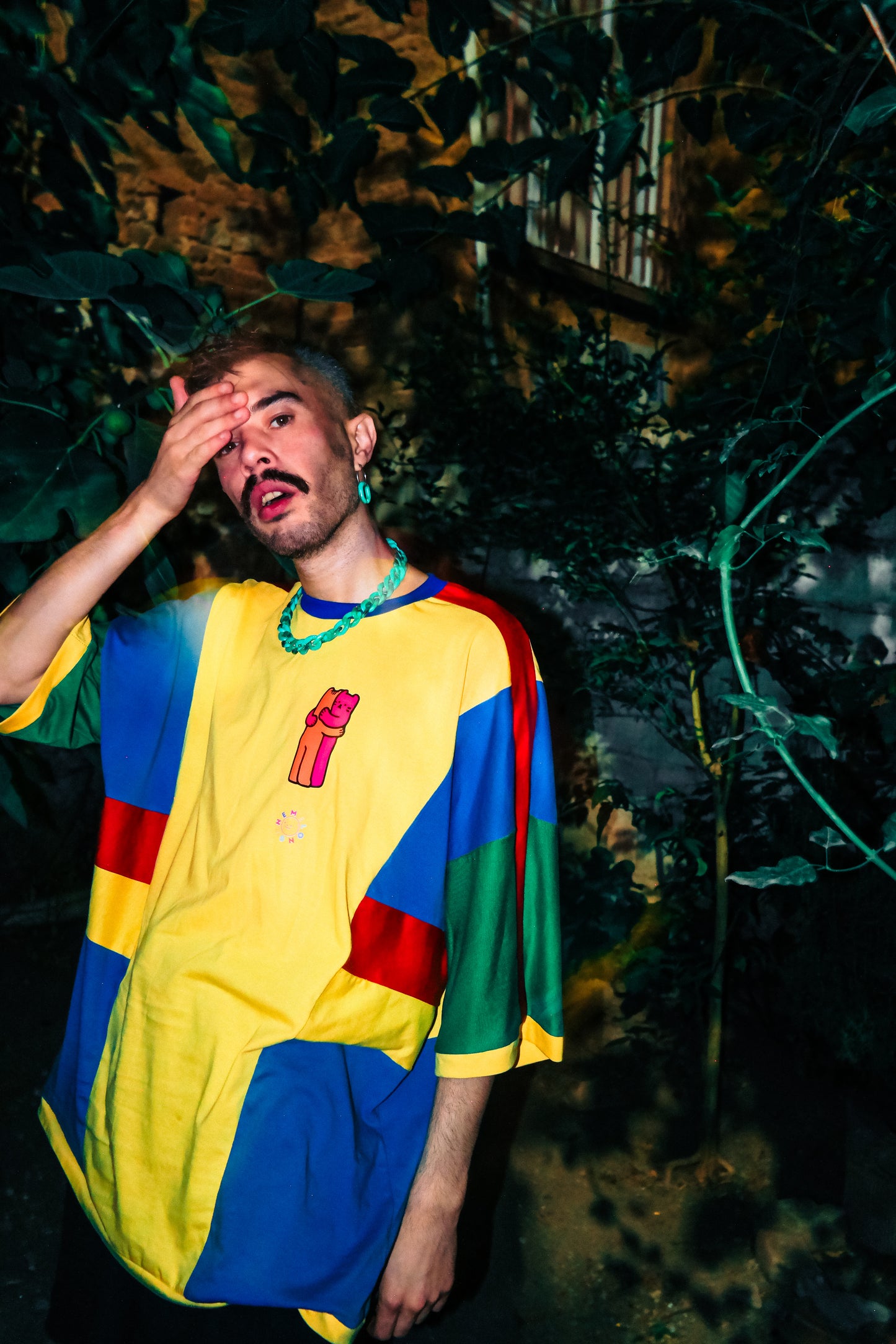 Koşulsuz sarılmayı özledim Oversize çok renkli sarı hugme tişört - melongeneCo