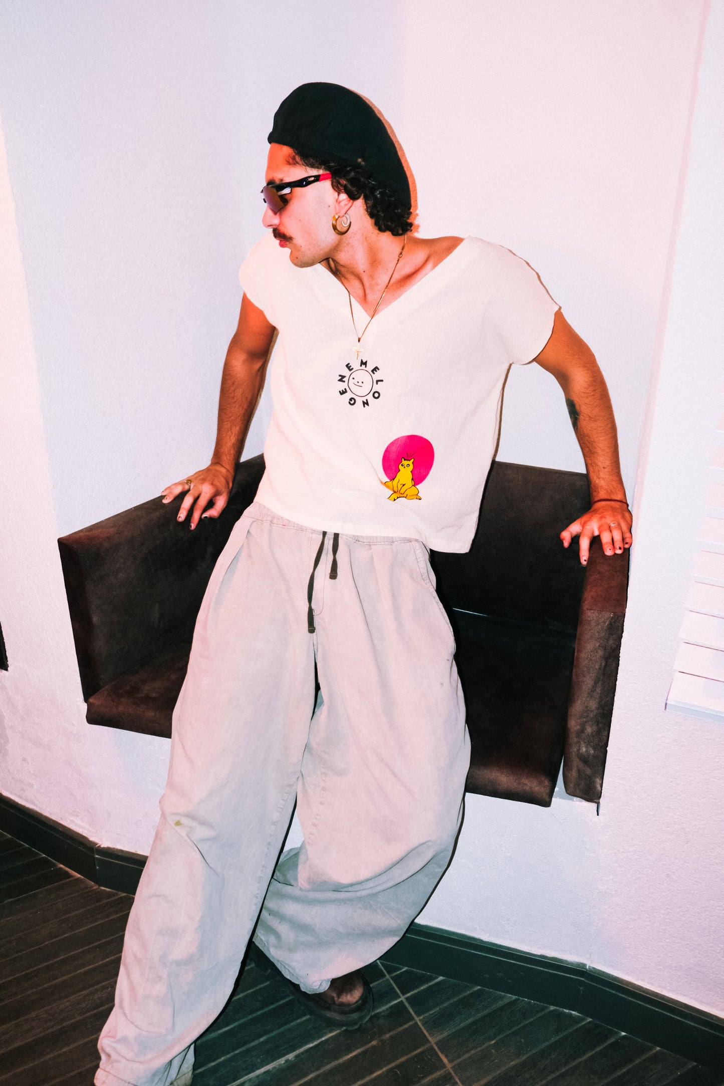 V yaka V sırt Şile bezi midi crop tişört - melongeneCo