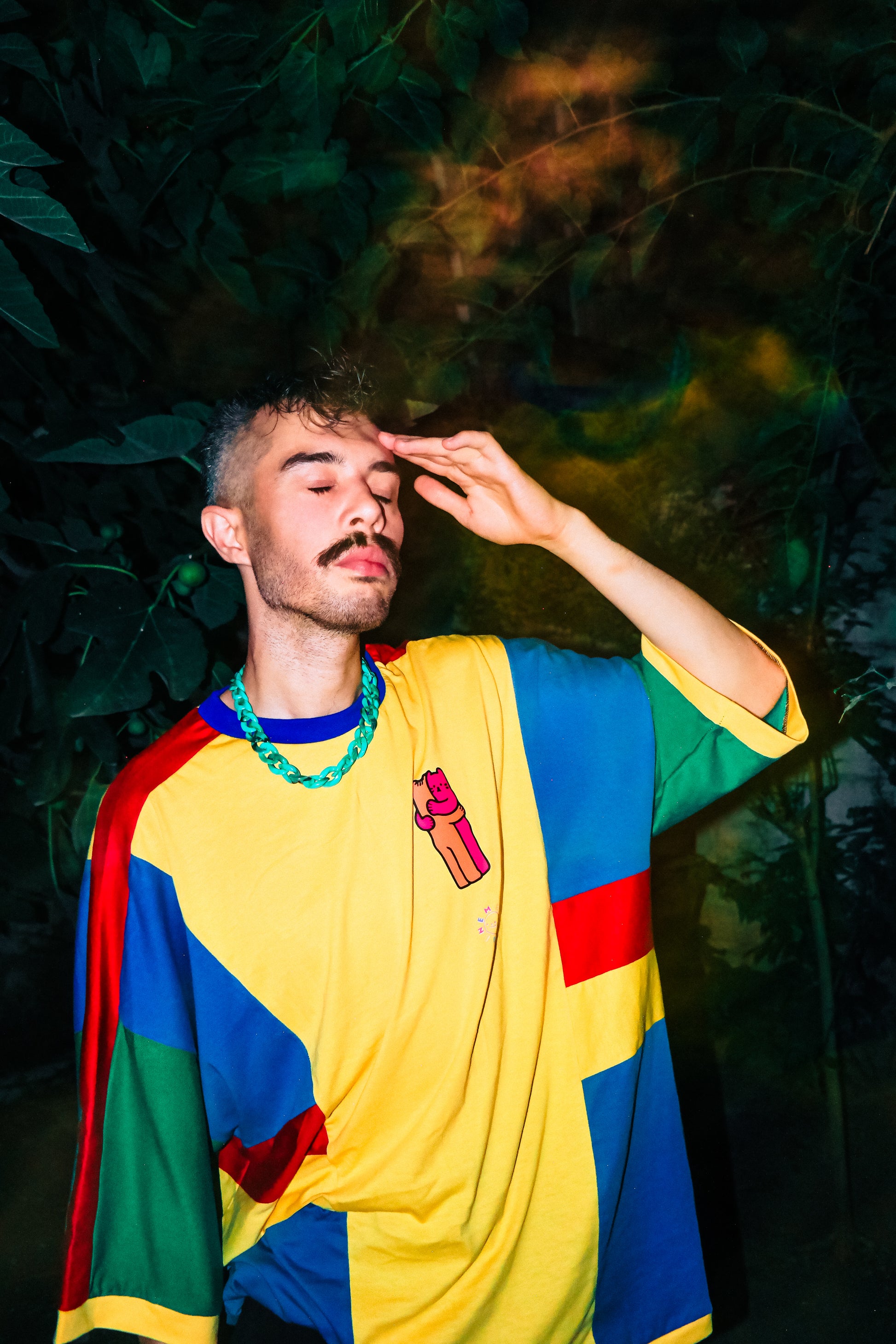 Koşulsuz sarılmayı özledim Oversize çok renkli sarı hugme tişört - melongeneCo