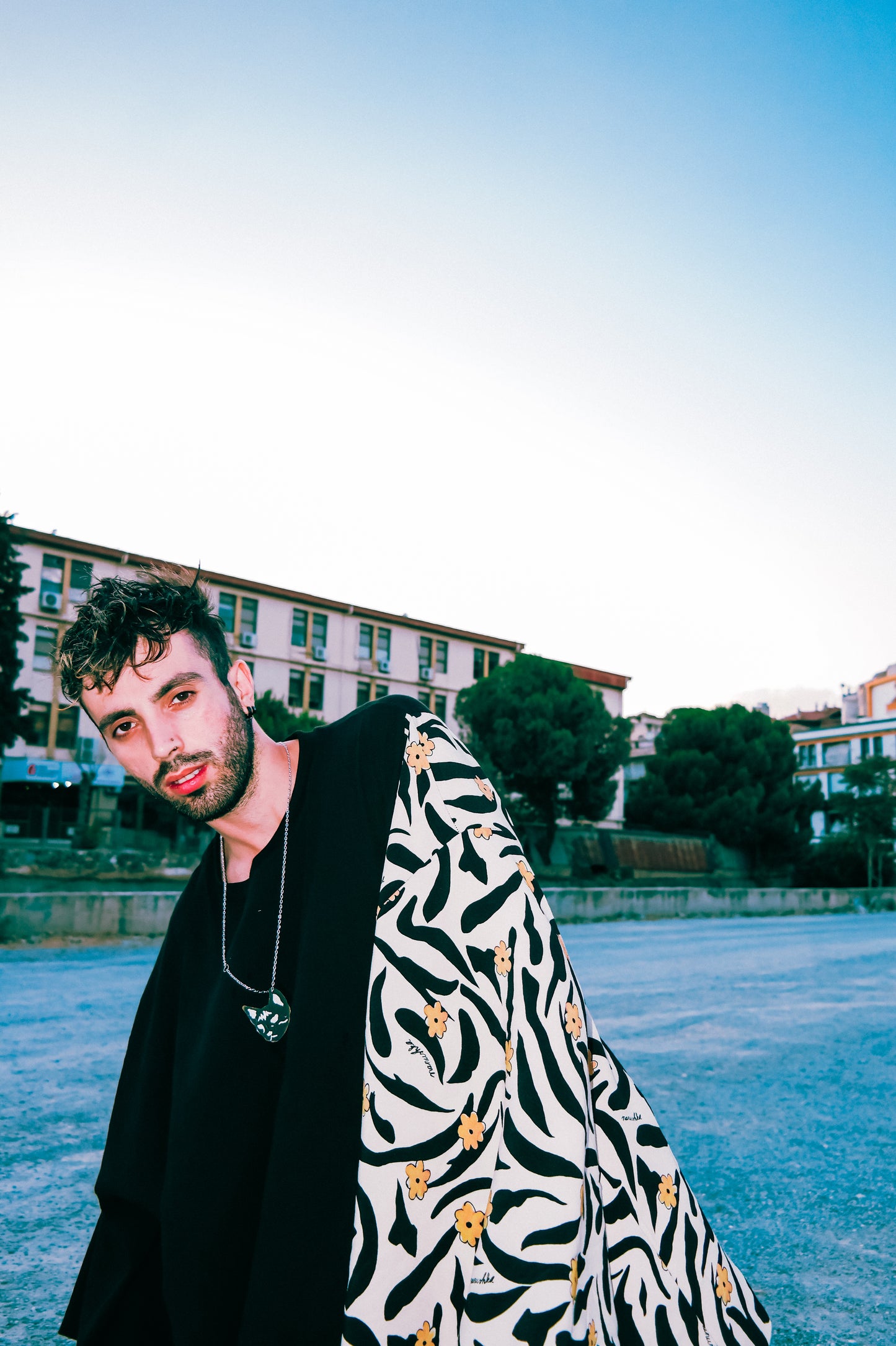 İşlevsel bandana kollu fresh esinti Şile bezi oversize siyah tişört - melongeneCo