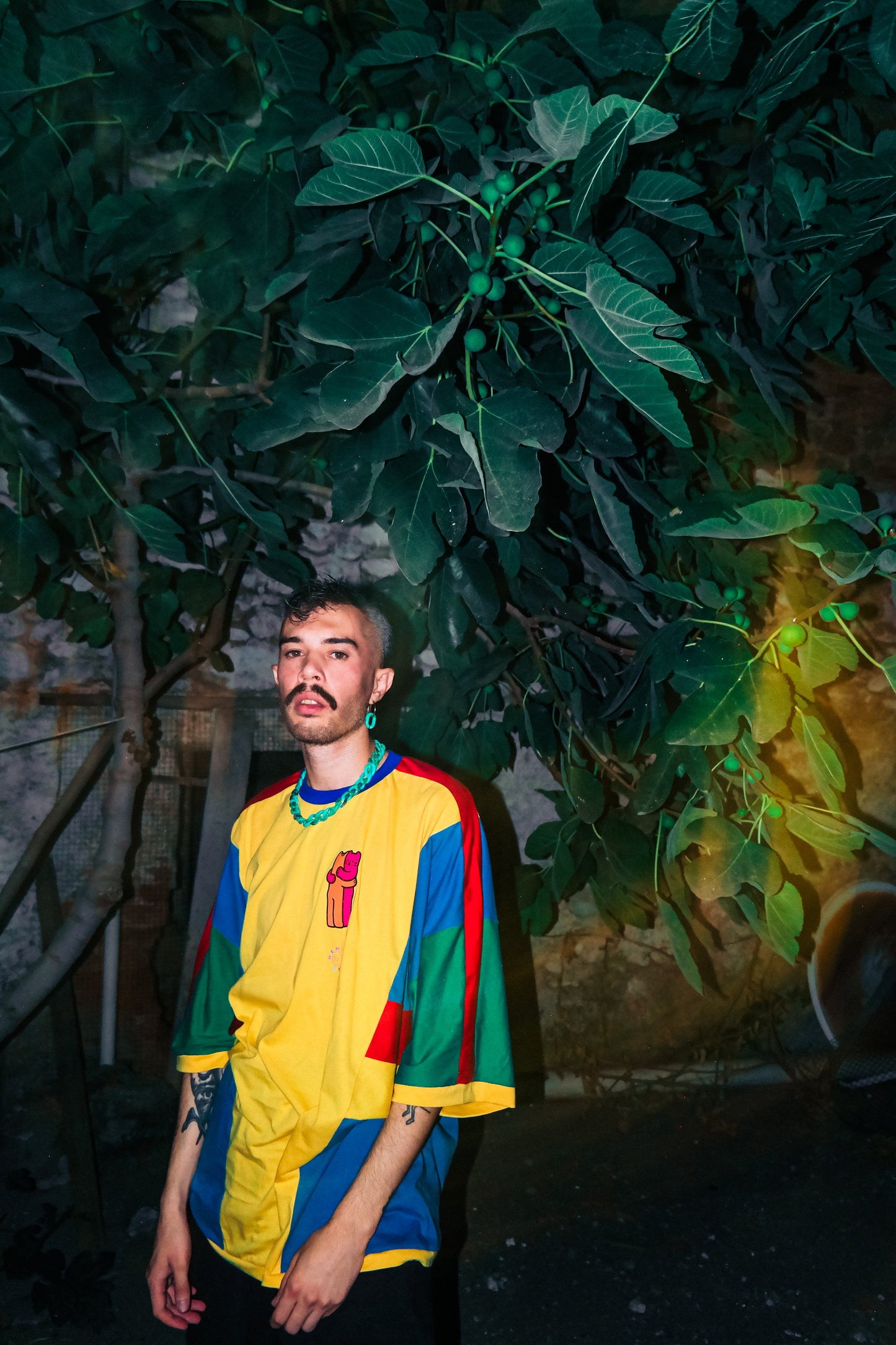 Koşulsuz sarılmayı özledim Oversize çok renkli sarı hugme tişört - melongeneCo