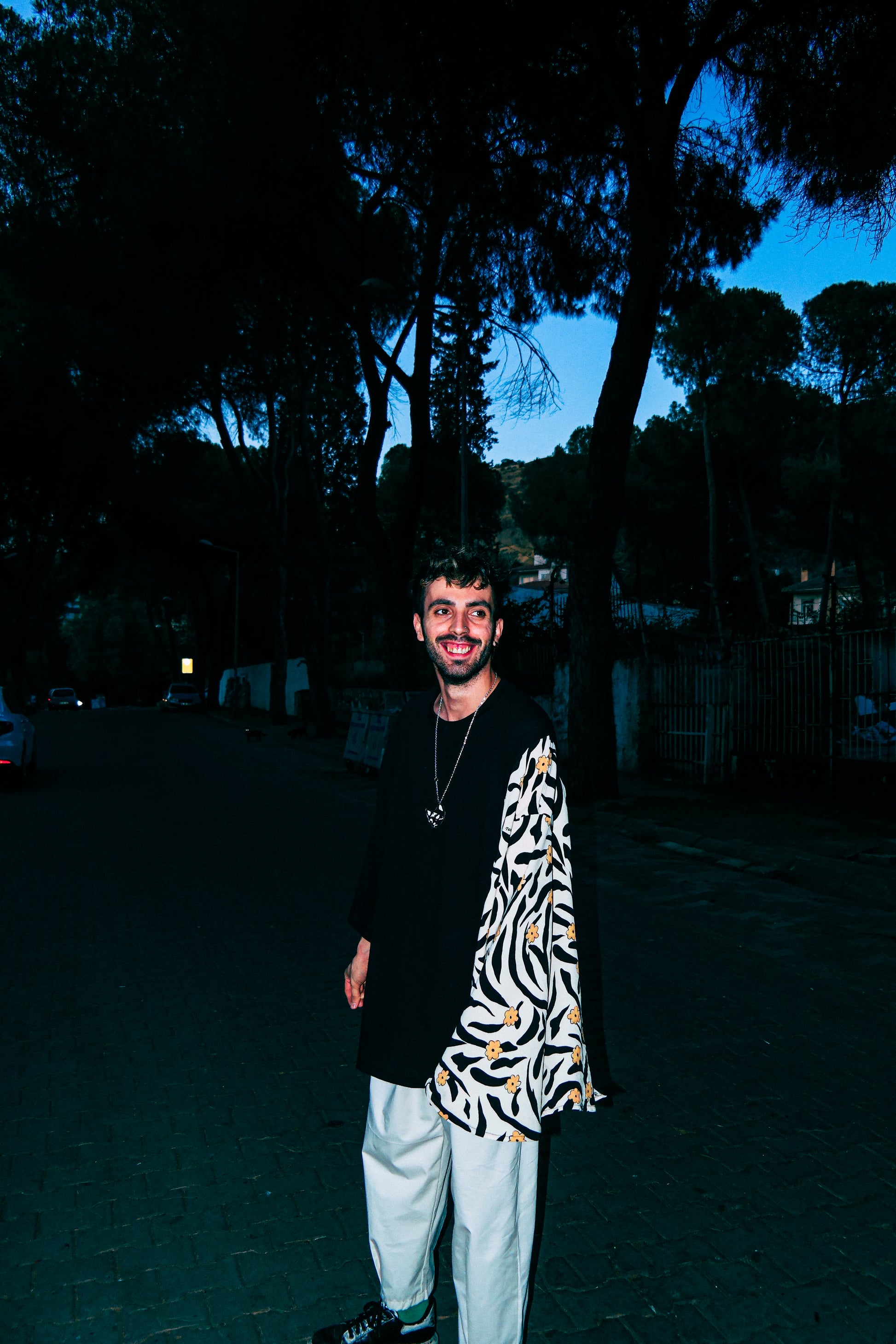 İşlevsel bandana kollu fresh esinti Şile bezi oversize siyah tişört - melongeneCo