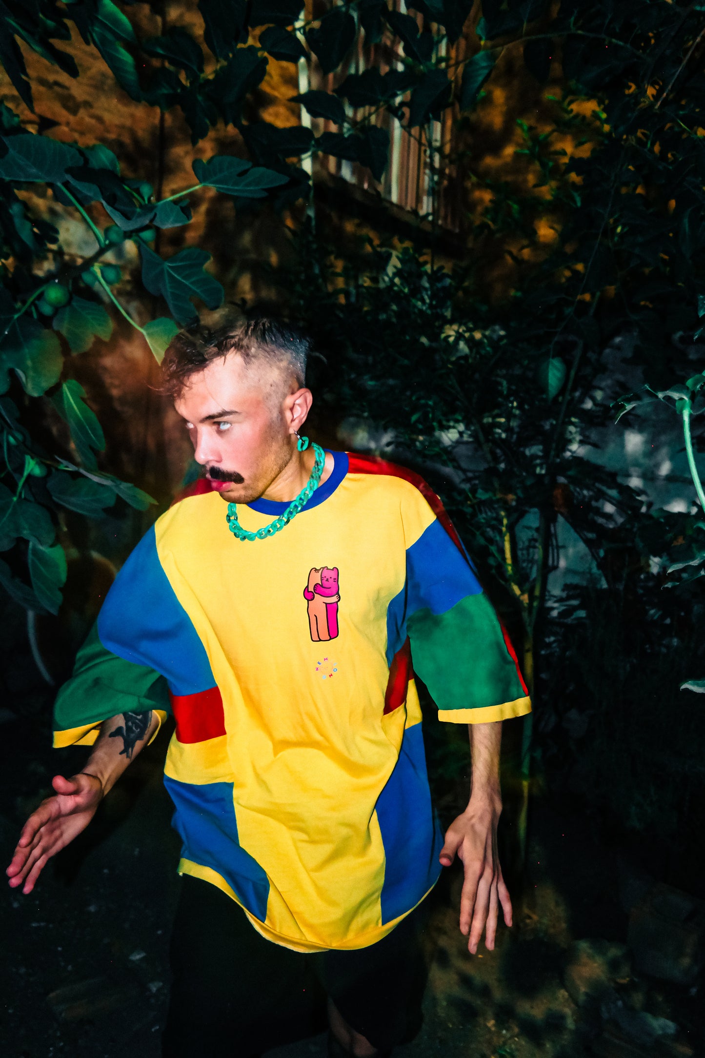 Koşulsuz sarılmayı özledim Oversize çok renkli sarı hugme tişört - melongeneCo