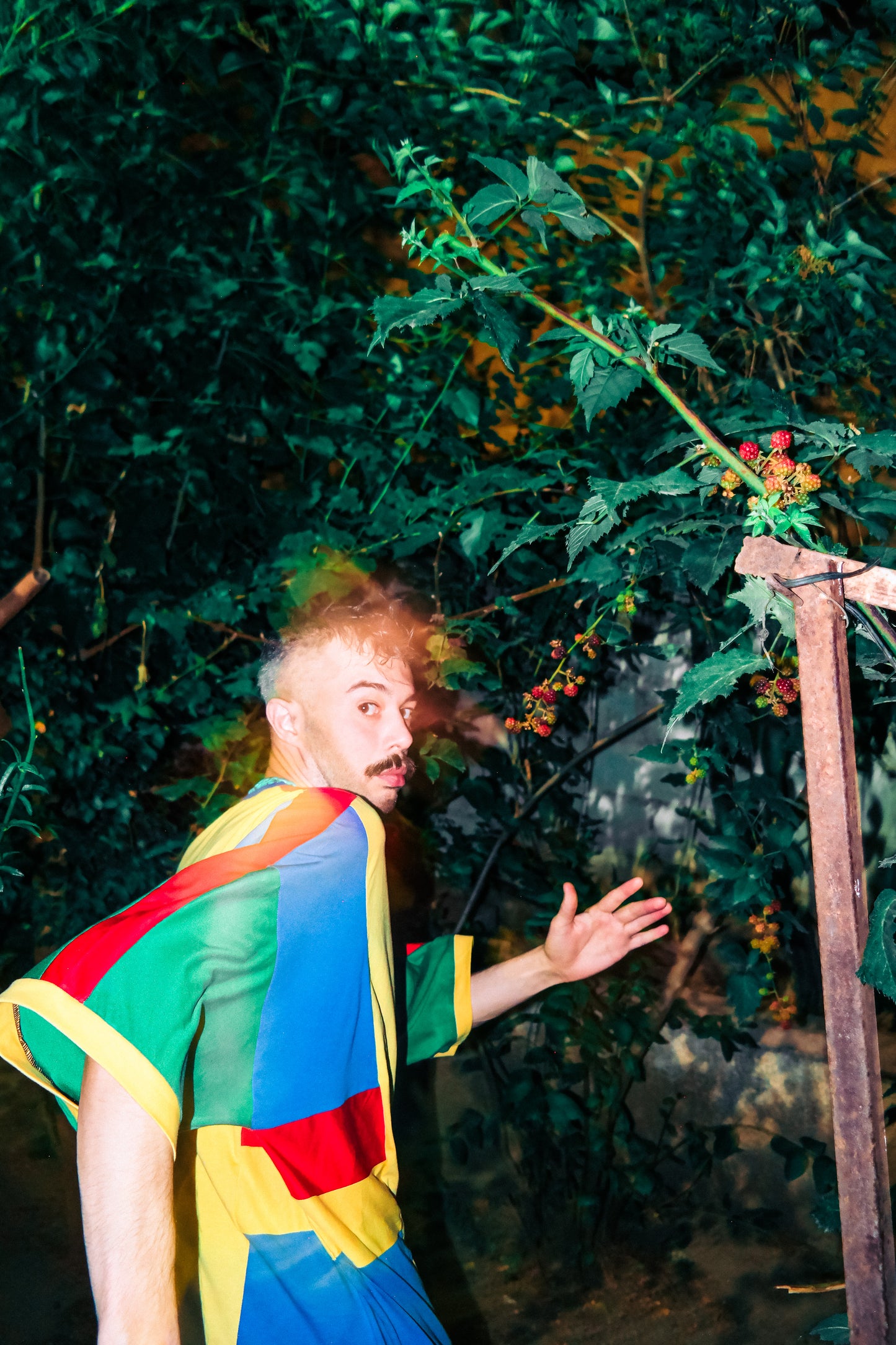 Koşulsuz sarılmayı özledim Oversize çok renkli sarı hugme tişört - melongeneCo