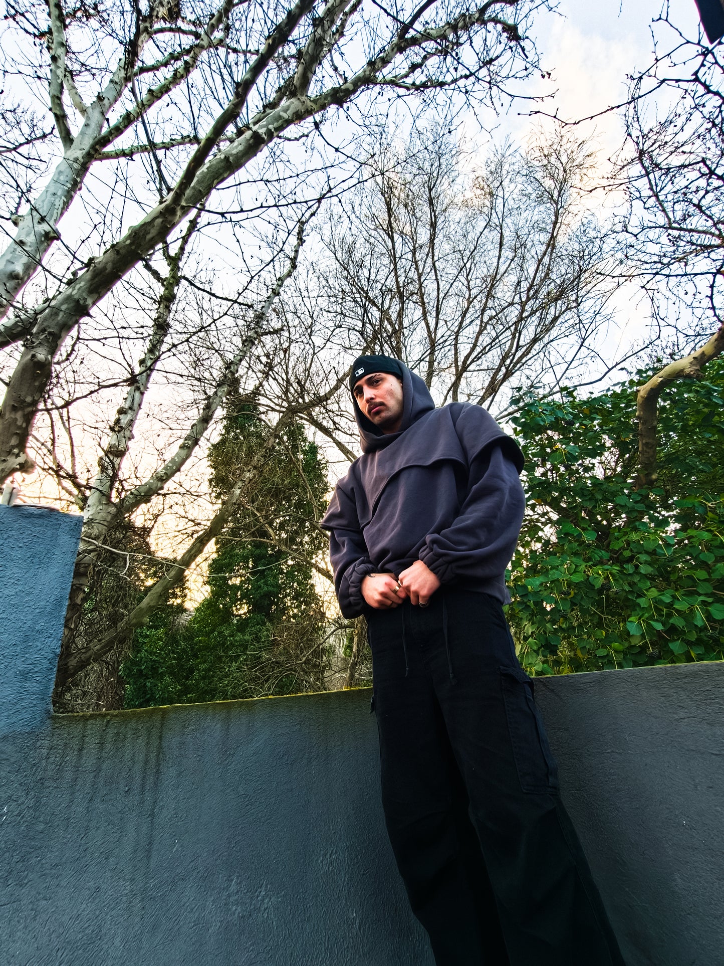 antrasit asimetrik katmanlı hoodie - melongeneCo