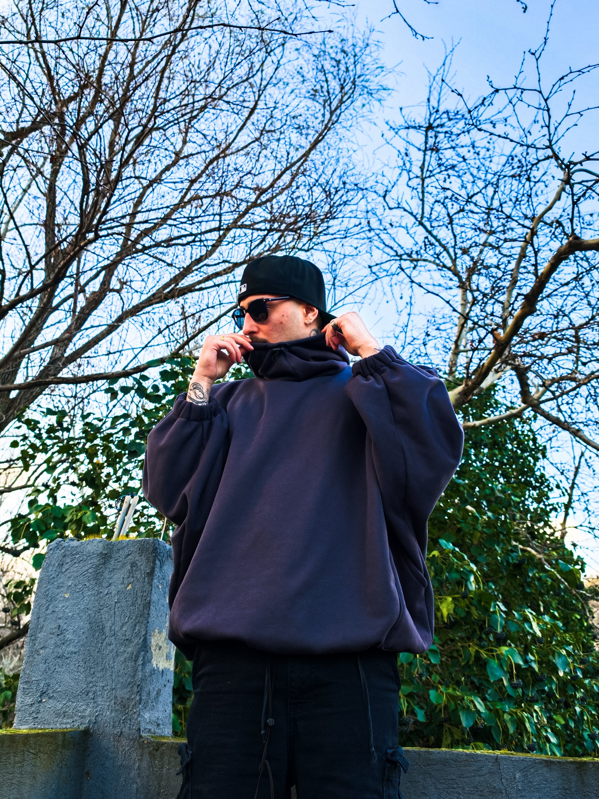 Ninja design antrasit hoodie - melongeneCo