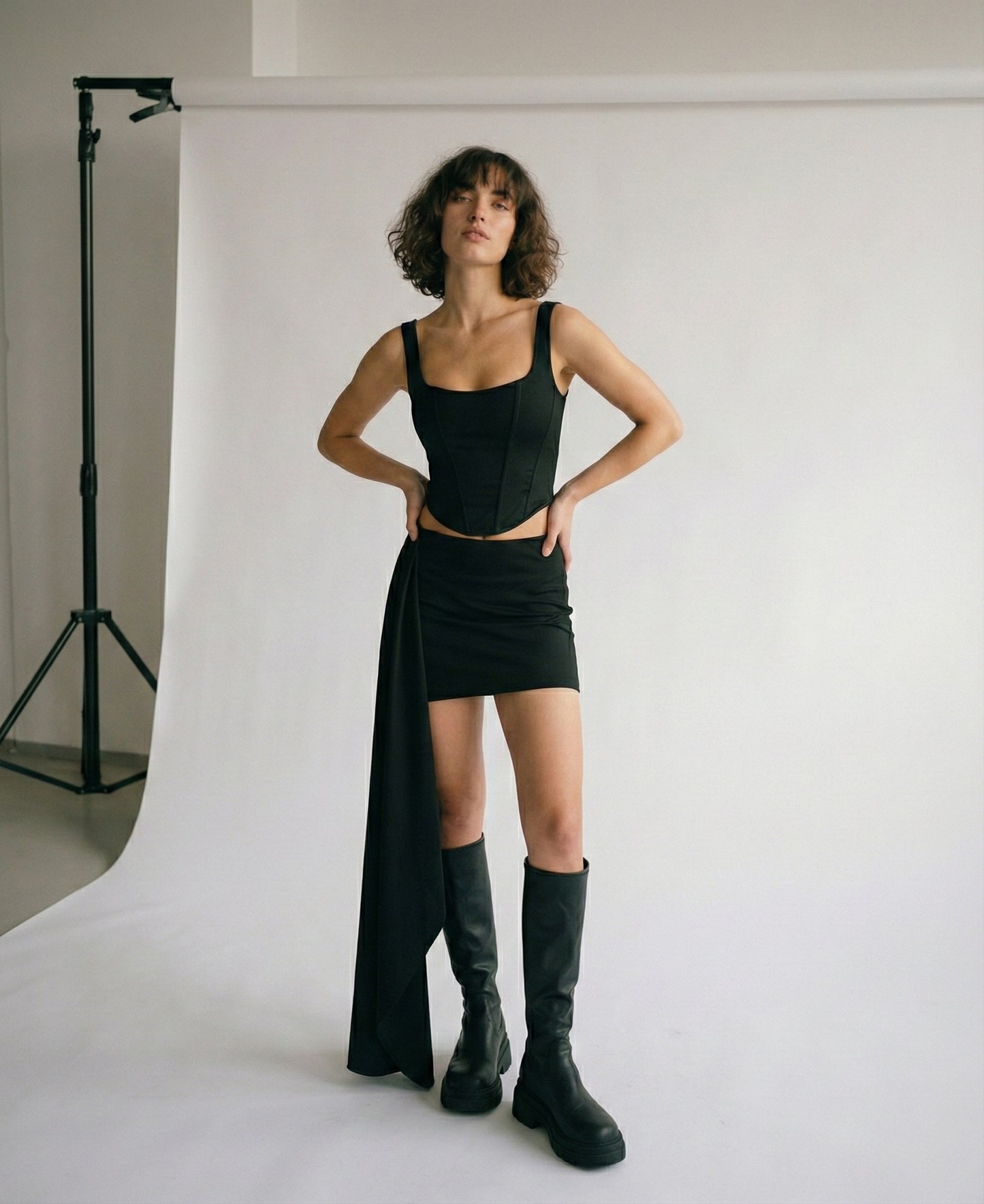 Siyah özel tasarım midi etek - melongeneCo