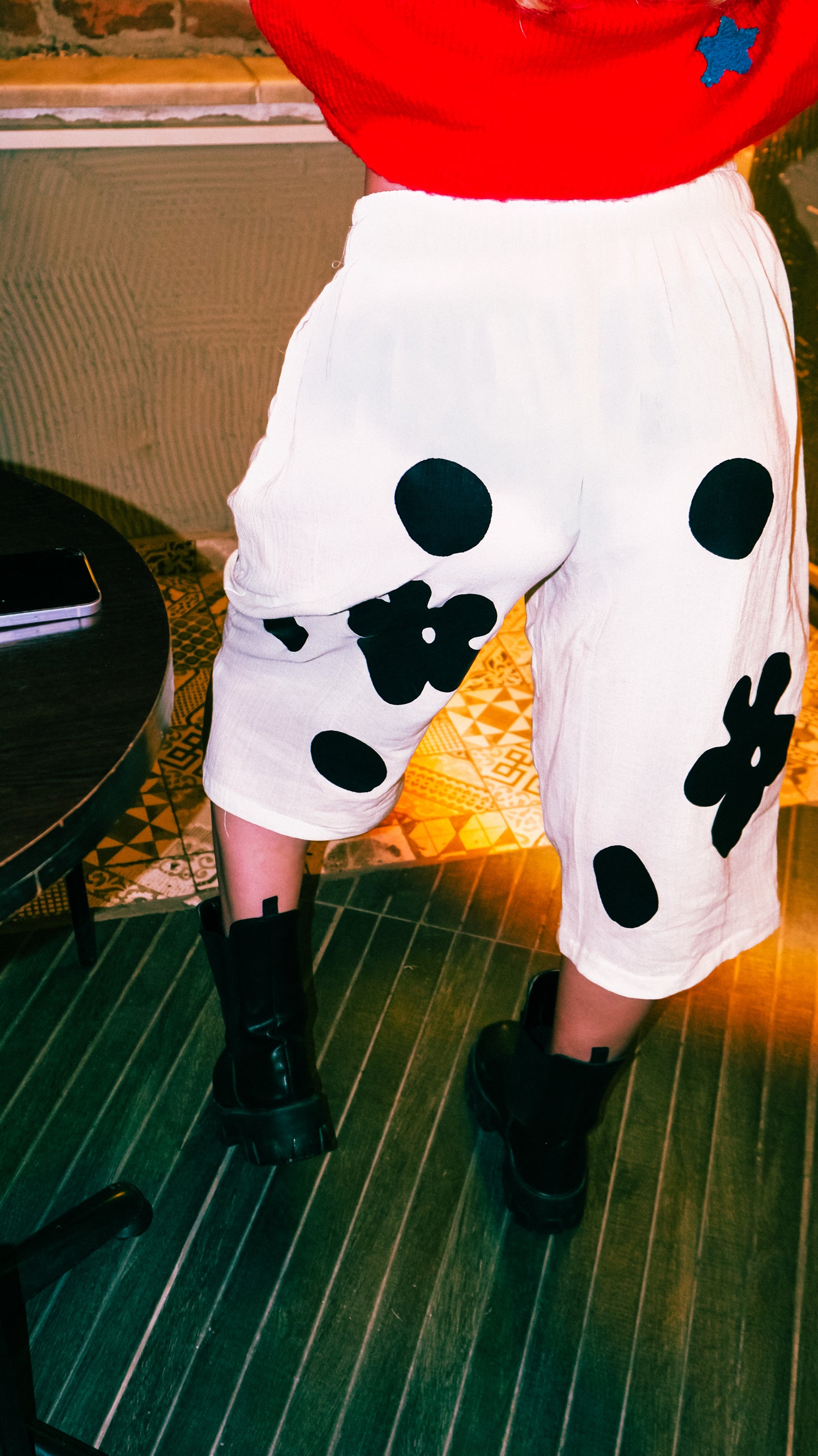 Şile bezi siyah çiçekli uzun şort - melongeneCo