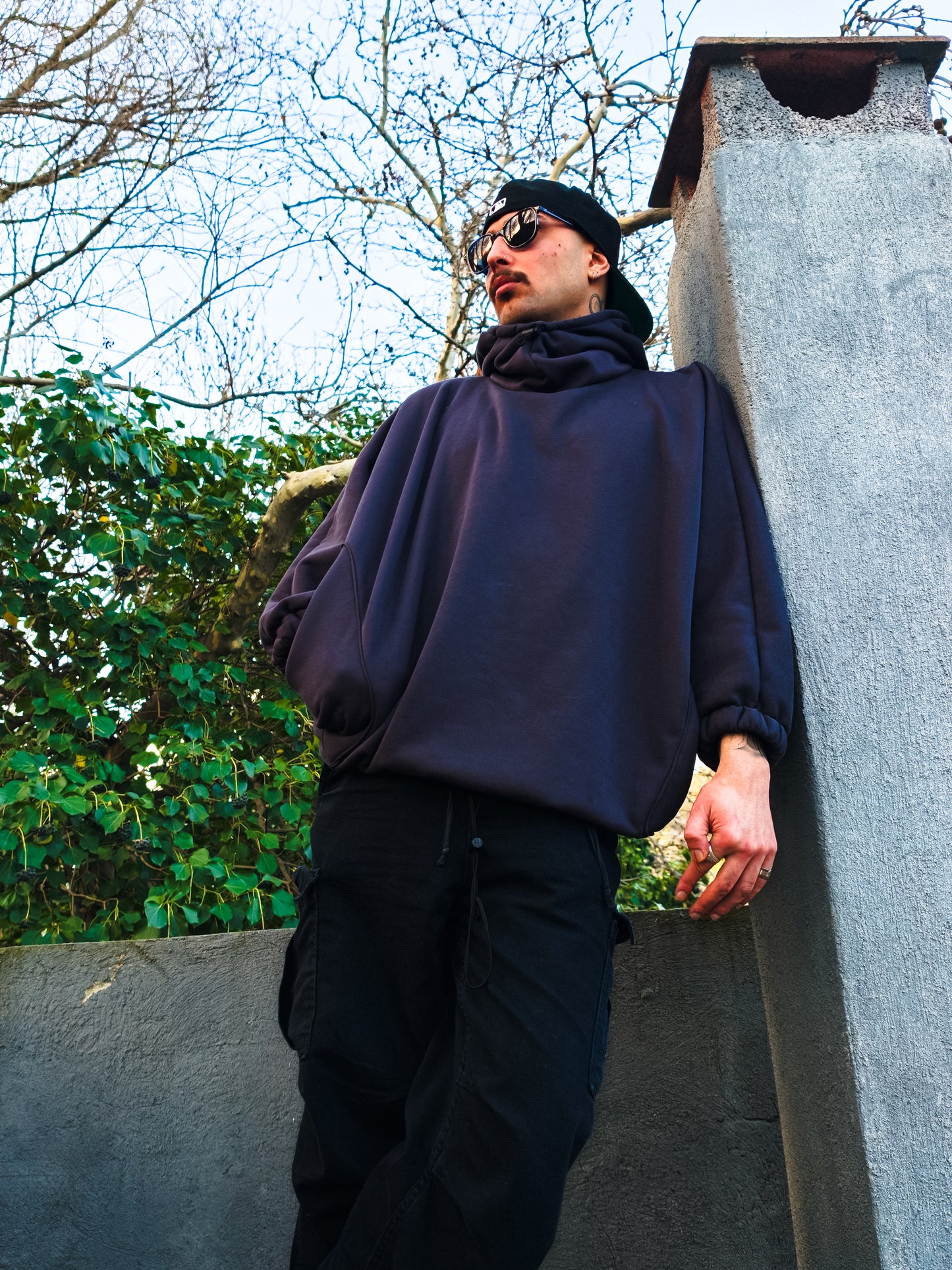 Ninja design antrasit hoodie - melongeneCo