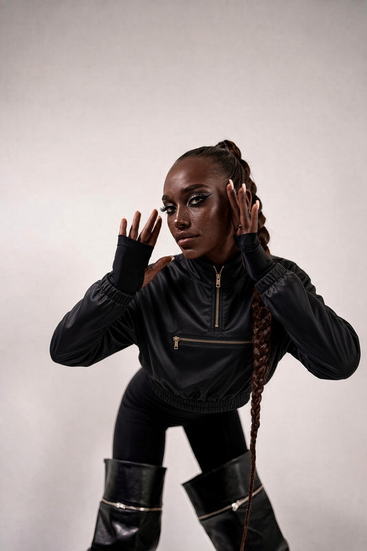 kendi ısını yarat Saten siyah crop sweatshirt